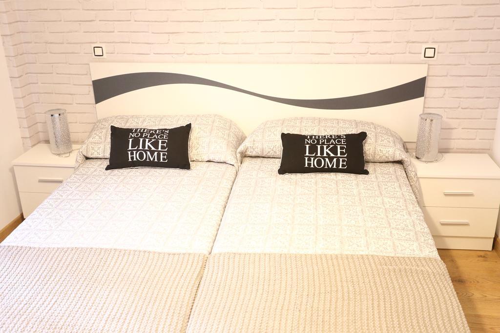 Apartamentos Amaiur 2 Estella Bagian luar foto